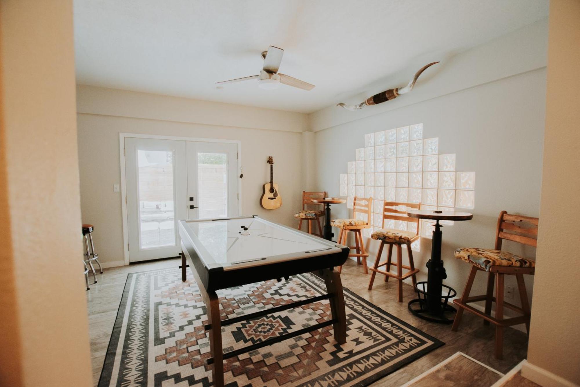 Cowboy Den-Hot Tub-Game Room-Pet Friendly-No Pet Fees! Albuquerque Exterior photo