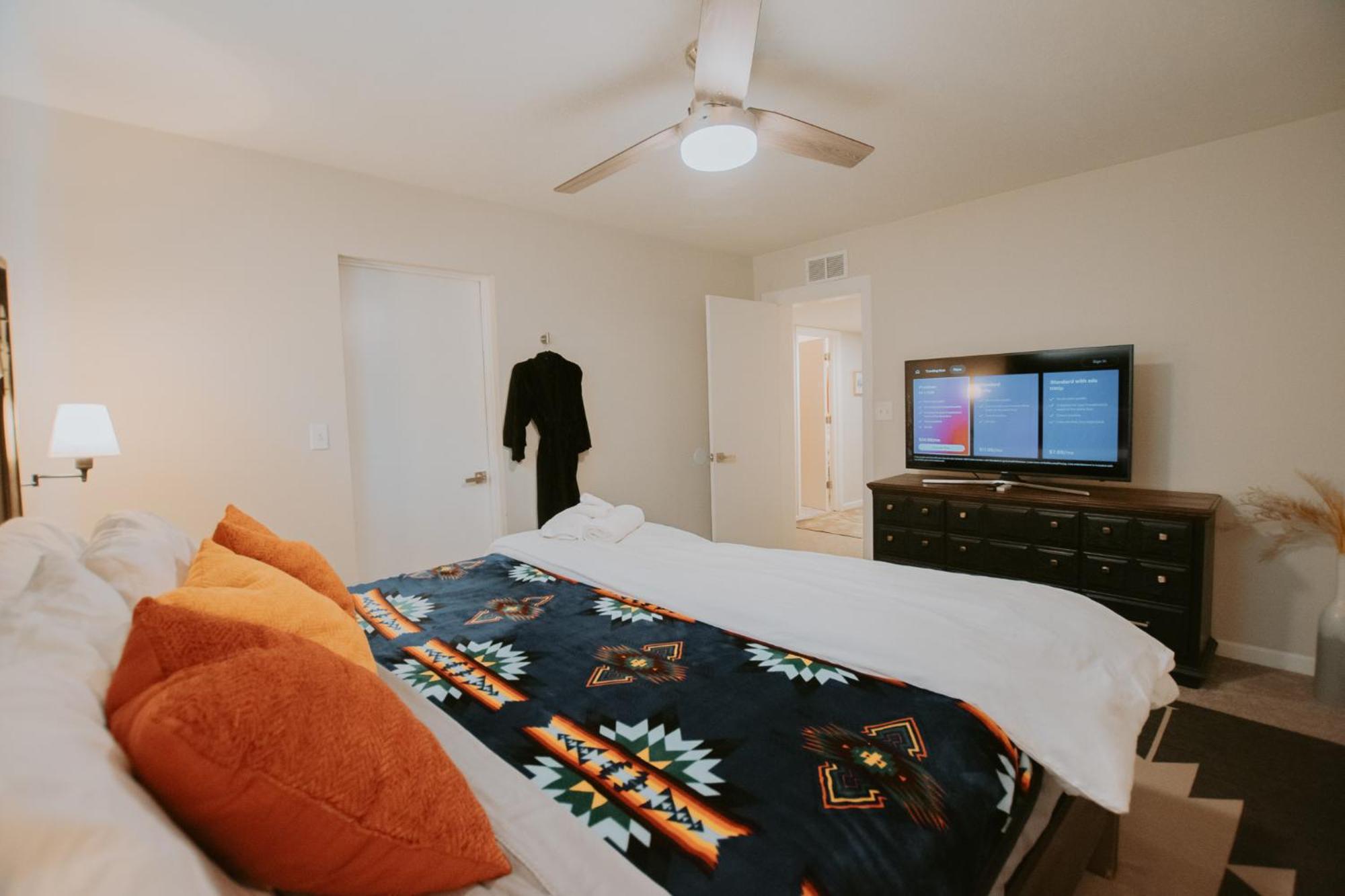Cowboy Den-Hot Tub-Game Room-Pet Friendly-No Pet Fees! Albuquerque Exterior photo